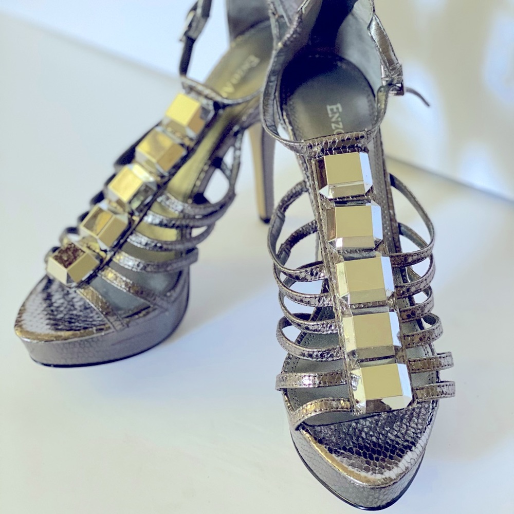 Enzo Angiolini platform sandals